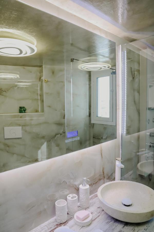 Aura Celestia Apartment Kavala Bagian luar foto