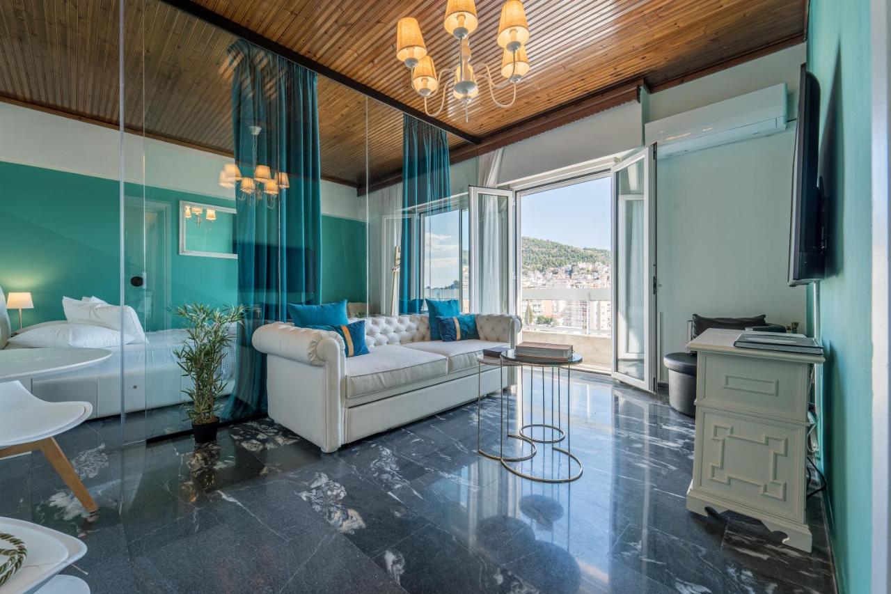 Aura Celestia Apartment Kavala Bagian luar foto