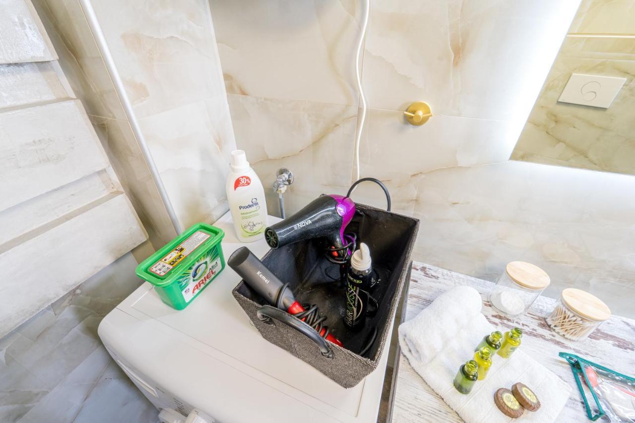 Aura Celestia Apartment Kavala Bagian luar foto